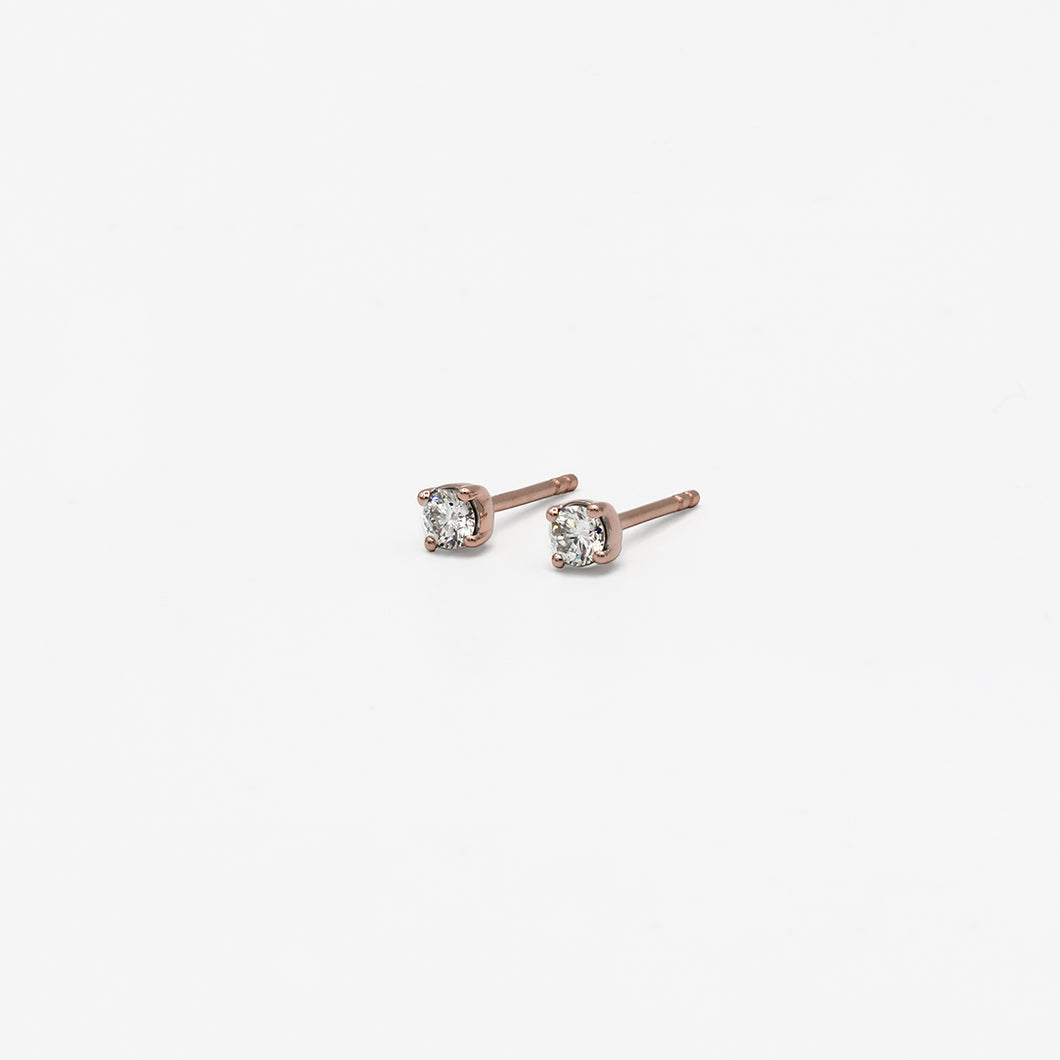 Round Diamond Studs